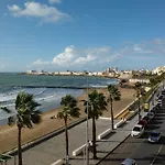 Fernandez Ladreda Con Acceso Directo A La Playa Y A Cinco Minutos Andando Del Centro 카디스