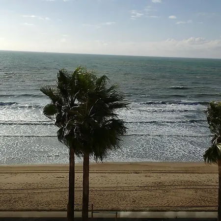 Διαμέρισμα Fernandez Ladreda Con Acceso Directo A La Playa Y A Cinco Minutos Andando Del Centro *