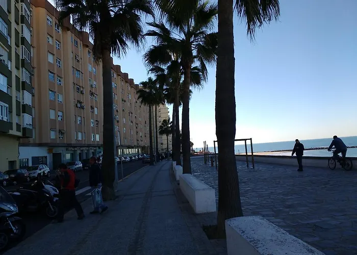 Fernandez Ladreda Con Acceso Directo A La Playa Y A Cinco Minutos Andando Del Centro
